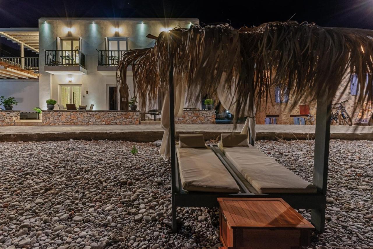 Uno Beachfront Suite Livadia  Exteriör bild