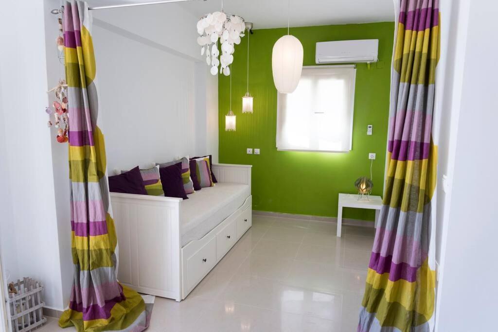 Uno Beachfront Suite Livadia  Exteriör bild